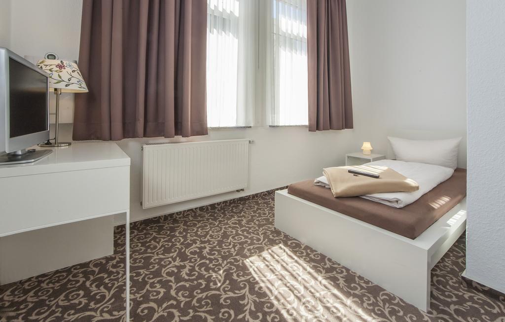 Pension Lok-Inn Walluf Cameră foto