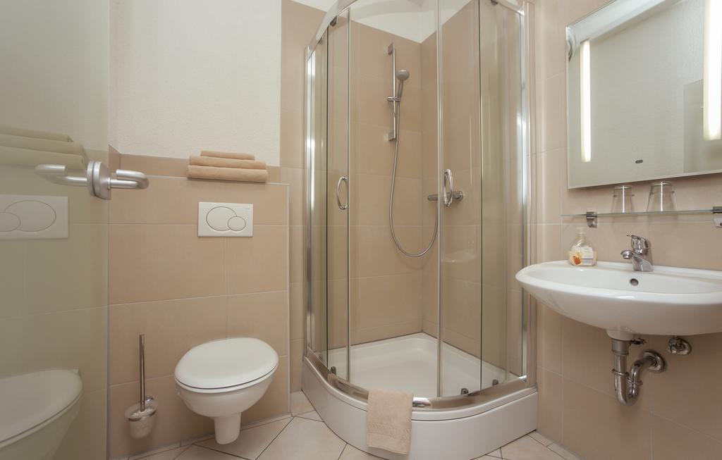Pension Lok-Inn Walluf Cameră foto