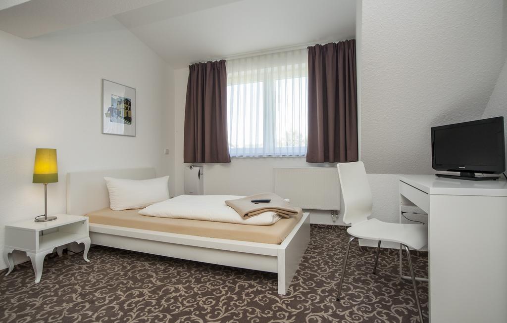 Pension Lok-Inn Walluf Cameră foto